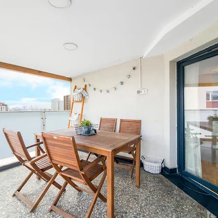 Art Studentski Grad Lägenhet *